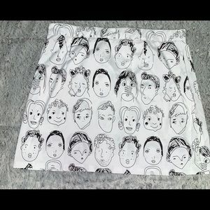 ✨3 for 20✨Plus Size Faces Skirt